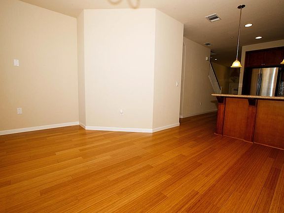 2nd image of 149 Esfahan Dr