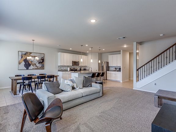 5th image of 1700 Vernon Dr