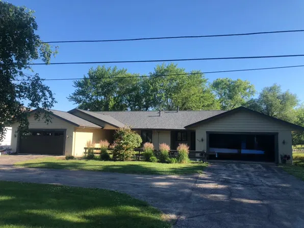 5642 Spring Brook Rd, Rockford, IL 61114