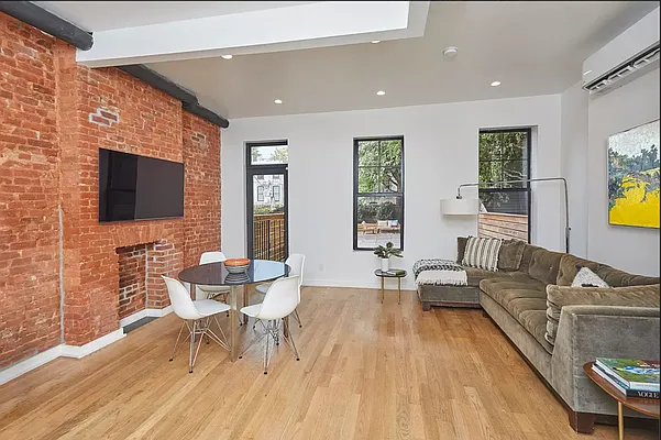 Rented by Compass | media 12