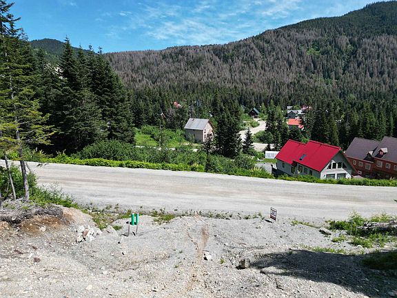 5th image of 20689 Edelweiss Dr