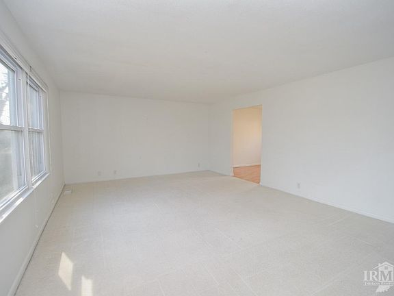 4th image of 1807 N Brentwood Ln