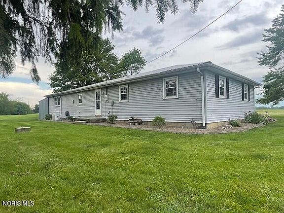3rd image of 9910 Behnfeldt Rd