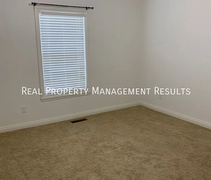 9399 Millicent Ct — Photo 19