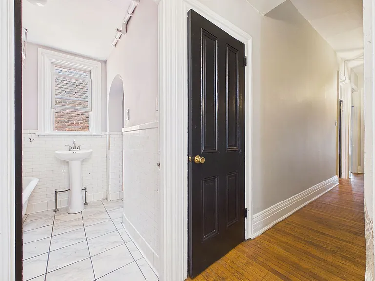 1124 N 3rd Street — Photo 5