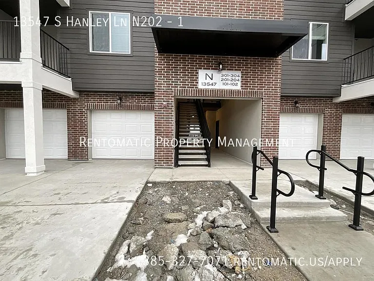 13547 S Hanley Ln #N202-1 — Photo 8