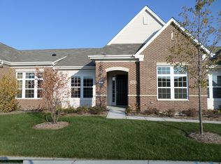 2670 Barrington Cir, Naperville, IL 60564