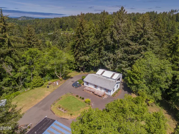 1621 NE Yaquina Heights Dr, Newport, OR 97365