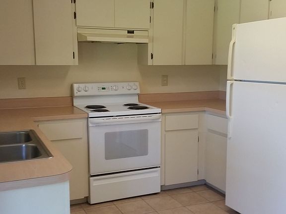 2nd image of 241A Lomond Dr