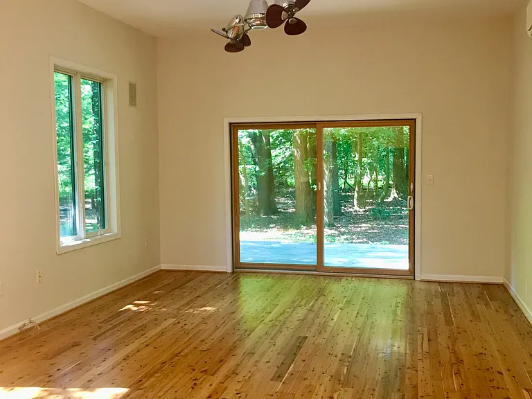111 Fox Run Ln — Photo 20