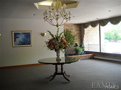 3rd image of 60 Barker St APT 423