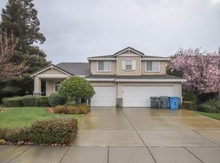 834 Ruby Dr, Vacaville, CA 95687