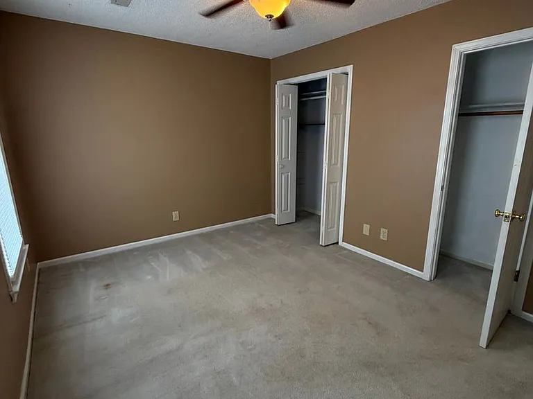 2076 Howlong Ave — Photo 19
