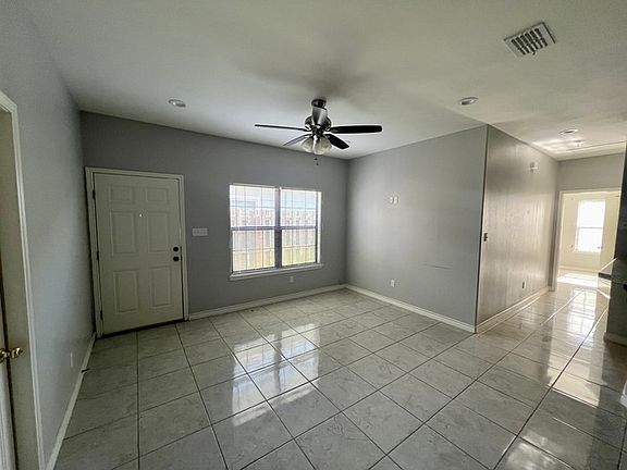 3rd image of 20456 Westfield Dr APT 1