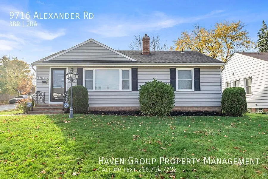 9716 Alexander Rd photo 1