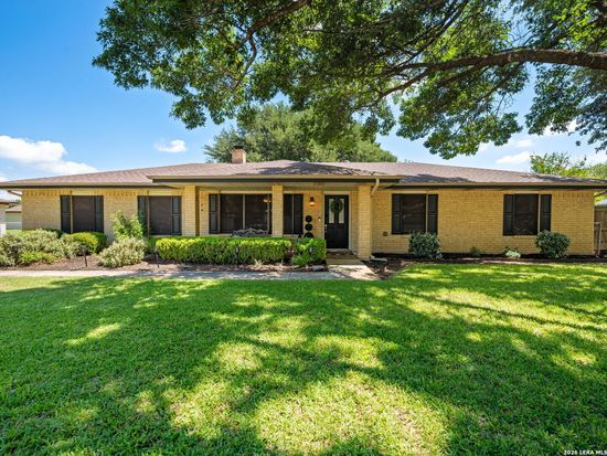 162 Doris St, New Braunfels, TX 78130