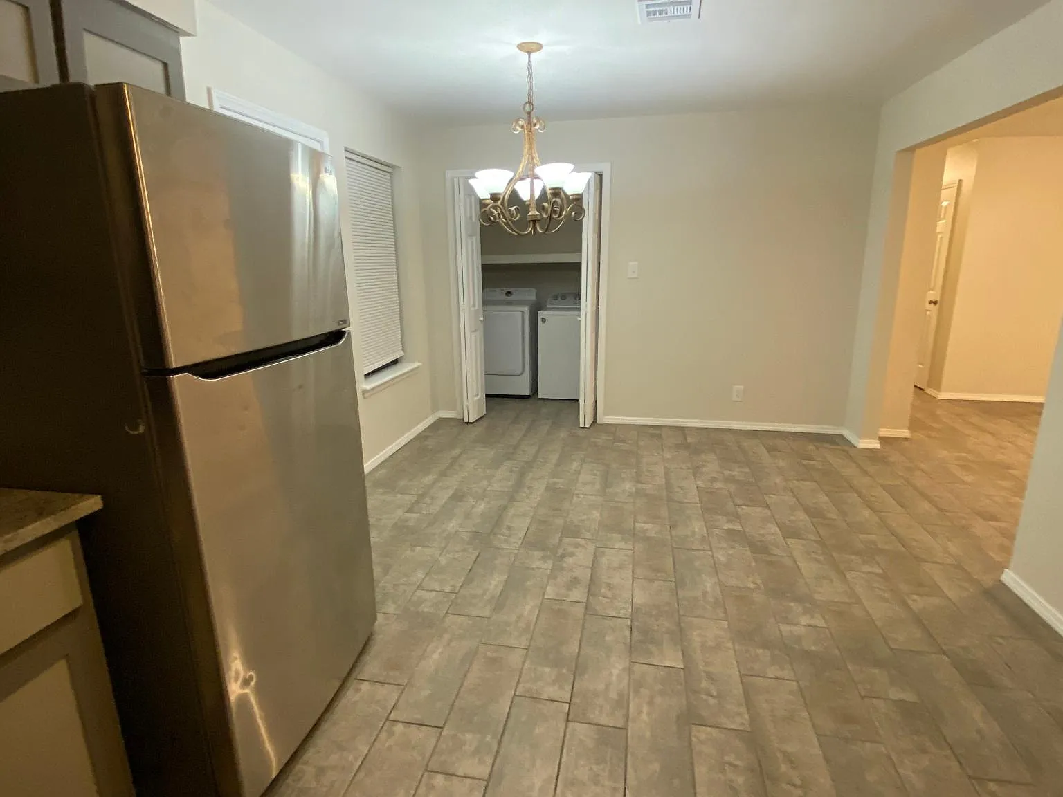 3 bed, 1.5 bath, 1206 sqft, $1,250 — Photo 4