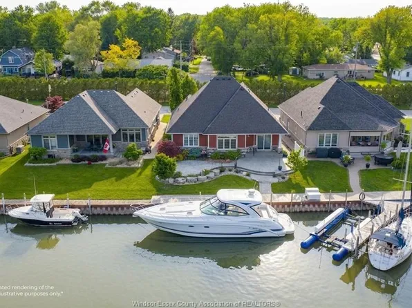33 Montego Bay Cres, Kingsville, ON N9Y 4E7