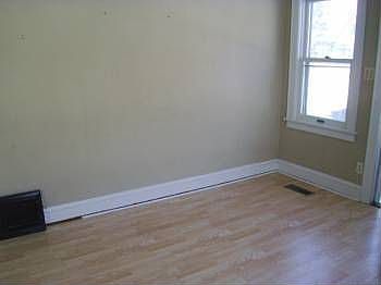 1st image of 1144 6th St E