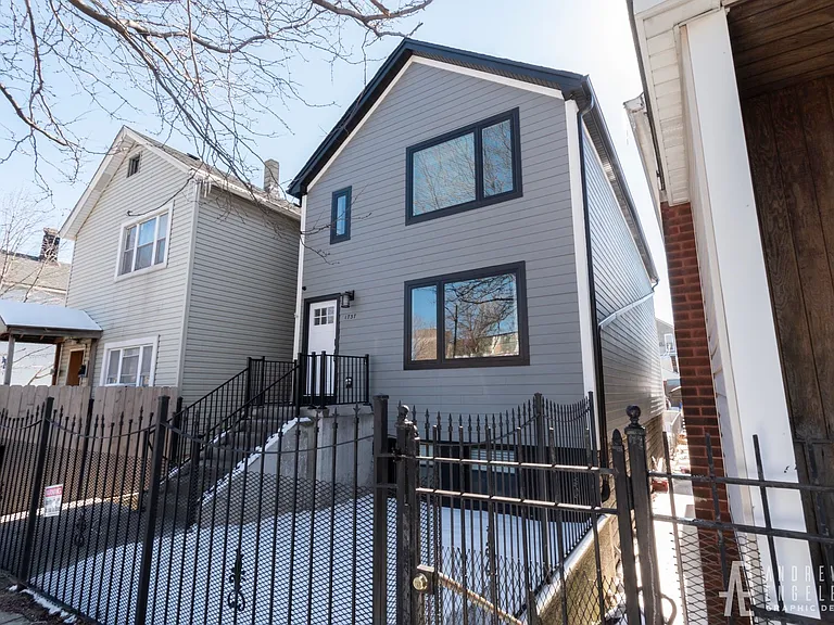 1737 W 16th St #G — Photo 2