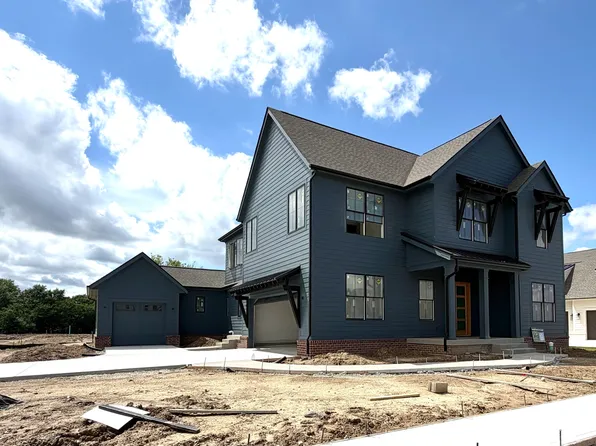 16990 Tractive Dr, Westfield, IN 46074