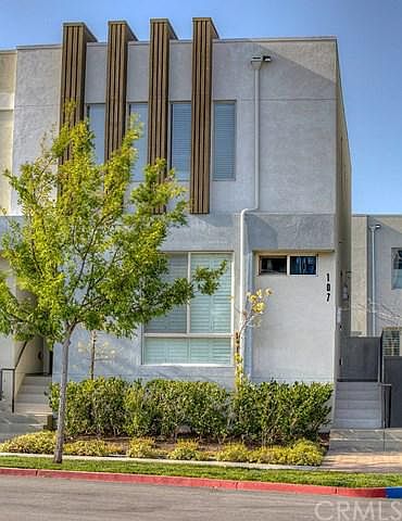 1st image of 5593 Palm Dr Unit 107