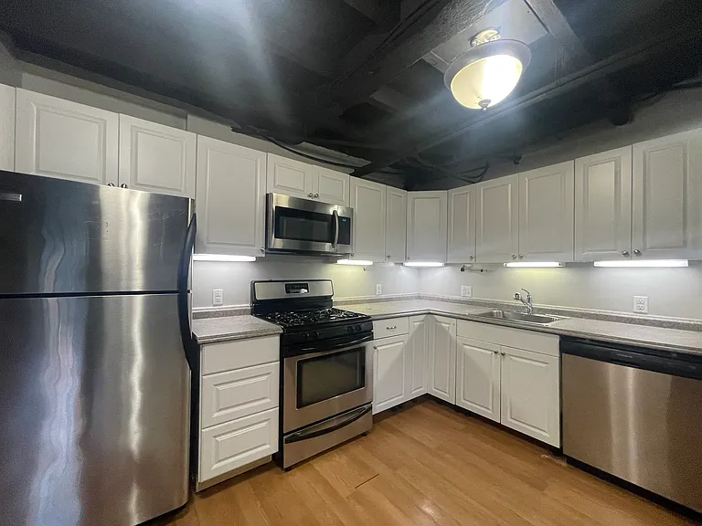 2 Champney Pl #3 — Photo 6