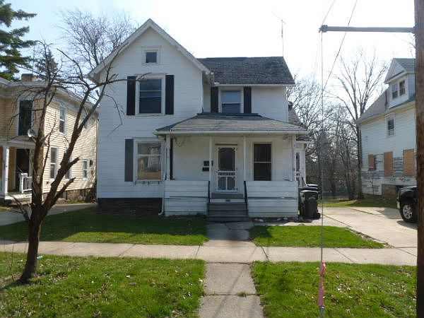 1st image of 530532 East Ave