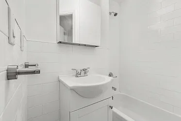 Rented by Guy Goldman, LREB