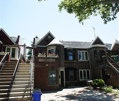 2nd image of 8807 14th Ave