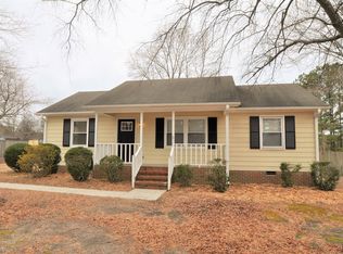 916 Cricket Knoll Rd, Fuquay Varina, NC 27526