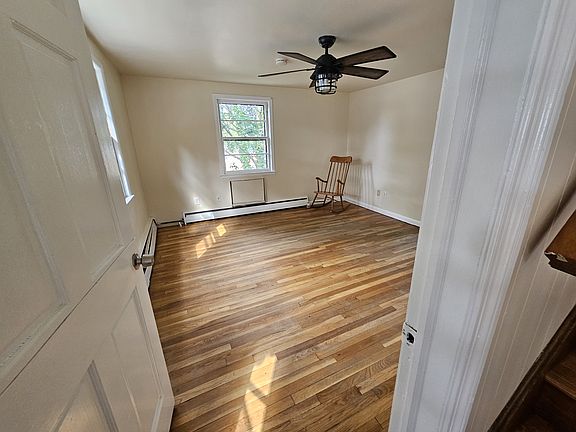 3rd image of 55 Park Dr