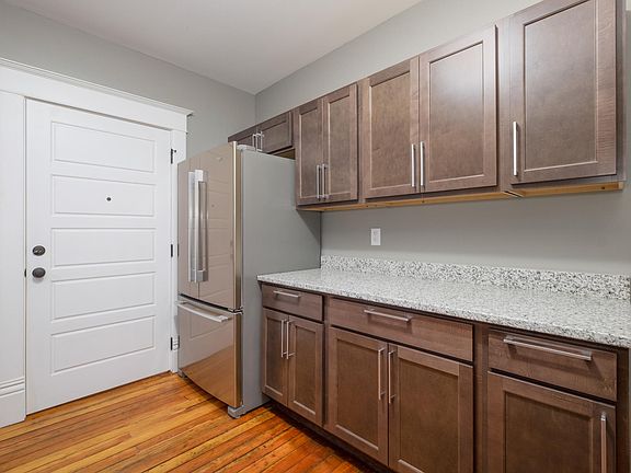 2nd image of 136 Brady St #201