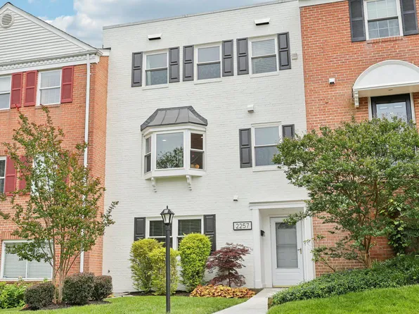 2257 Cedar Ln, Vienna, VA 22182