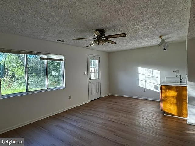 13238 Custom House Ct — Photo 71