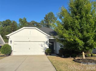 8807 Pennegrove Cir, Charlotte, NC 28214