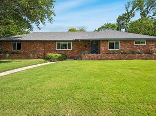 2203 Healey Dr, Dallas, TX 75228