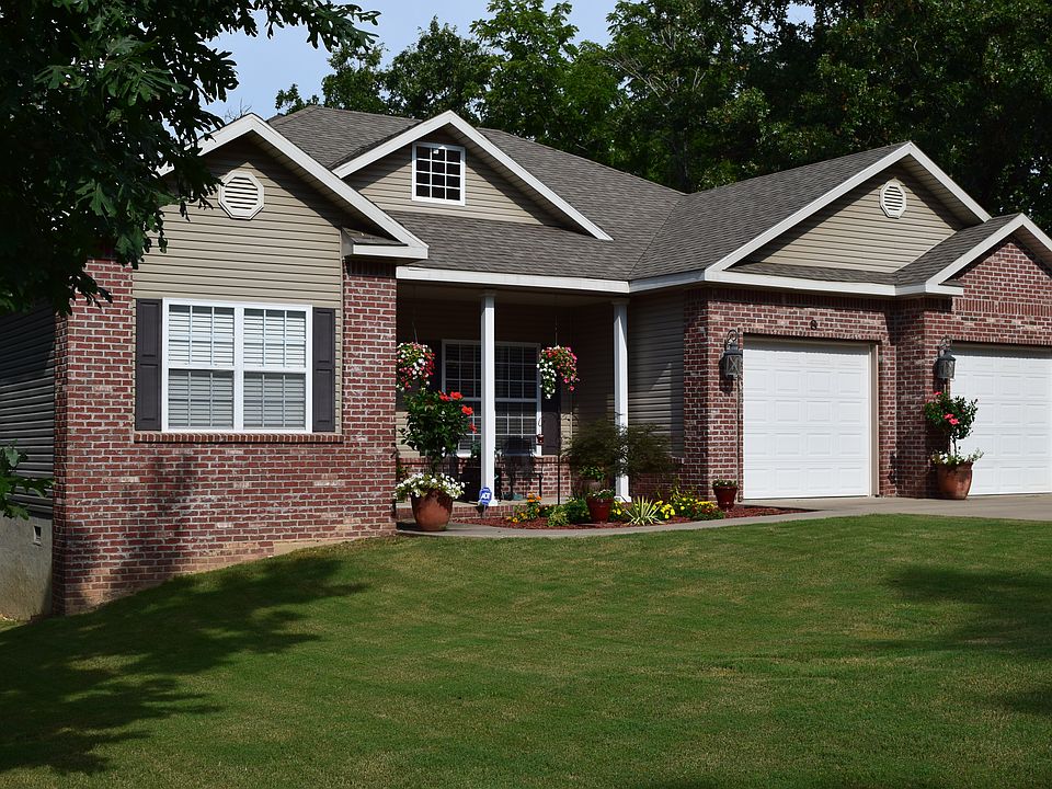 1st image of 8 Constance Cir