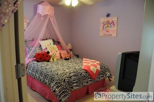 3rd image of 2309 Kendal Green Cir