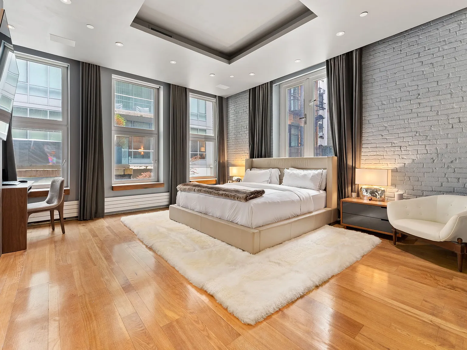 459 West Broadway — Photo 4