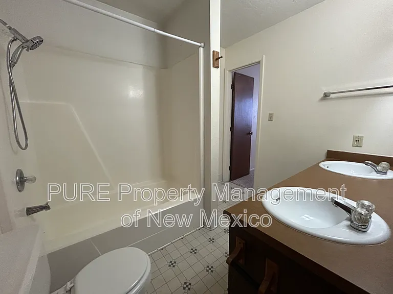 1706 E 23rd St #D — Photo 7