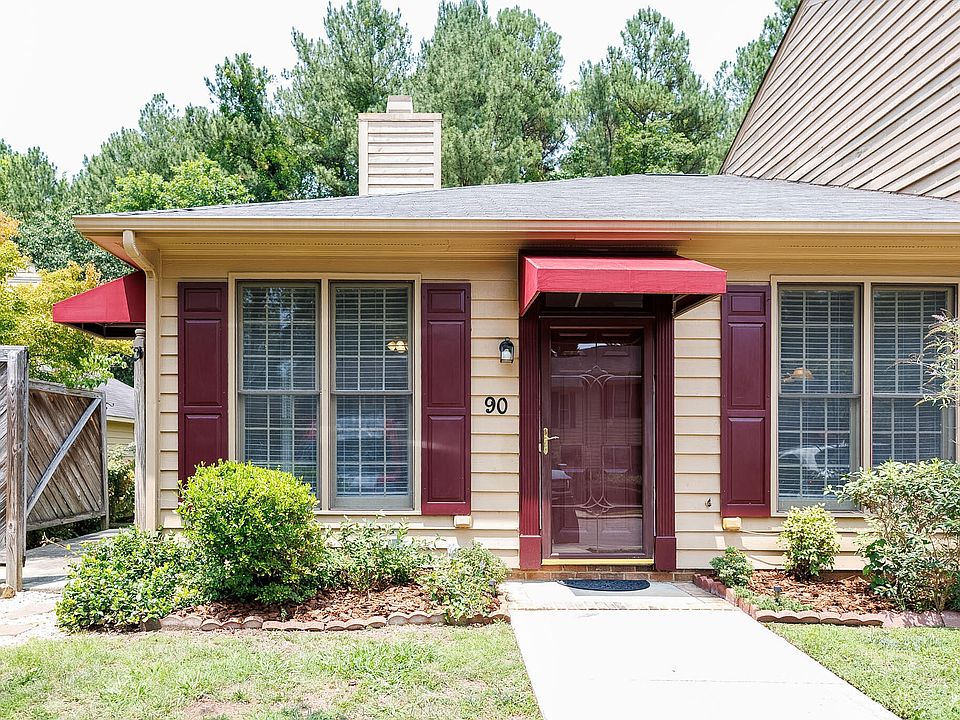 1st image of 90 Stone Hill Ct #90