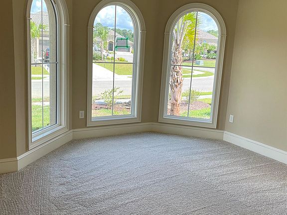 4th image of 450 Pompano Court