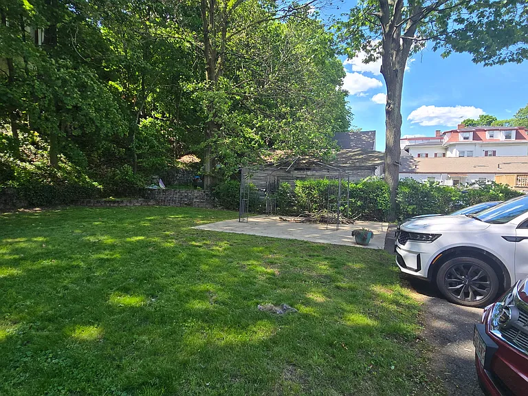452 Highland Ave #1 — Photo 12