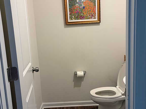 5th image of 353 Kennerly Center Dr