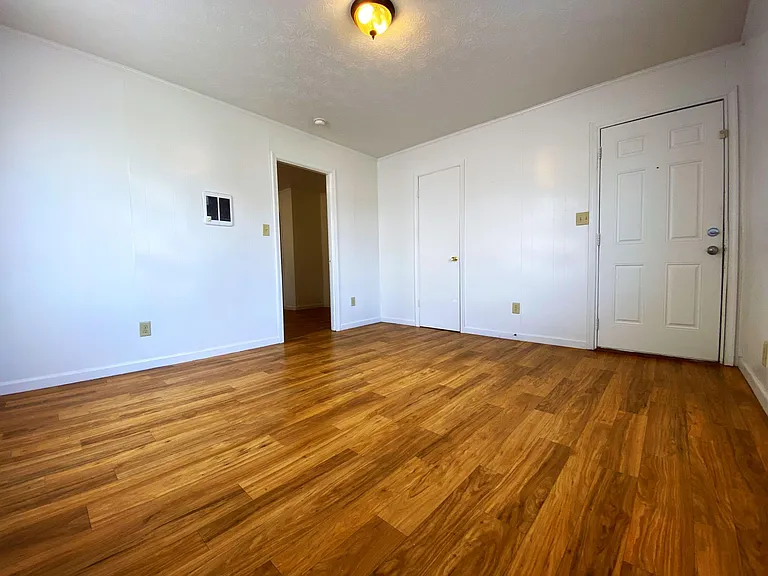 260 Port Republic Rd #5 — Photo 15