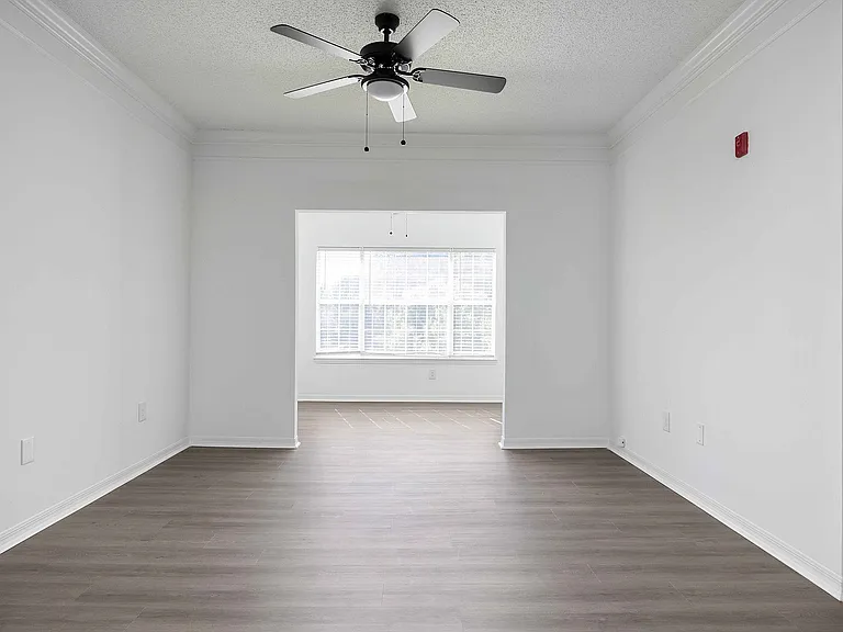 Lullwater Apartments