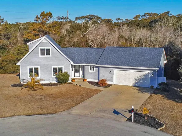 312 Pine Knoll Circle, Pine Knoll Shores, NC 28512
