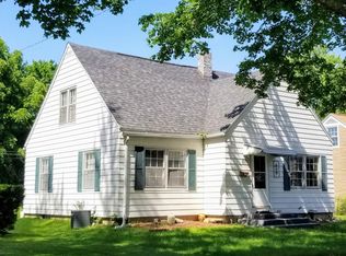 517 Donna Dr, Saint Joseph, MI 49085
