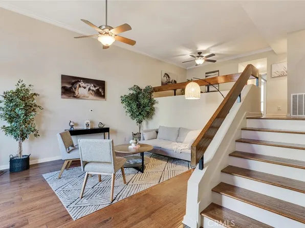1008 W Riverside Dr Unit 34, Burbank, CA 91506